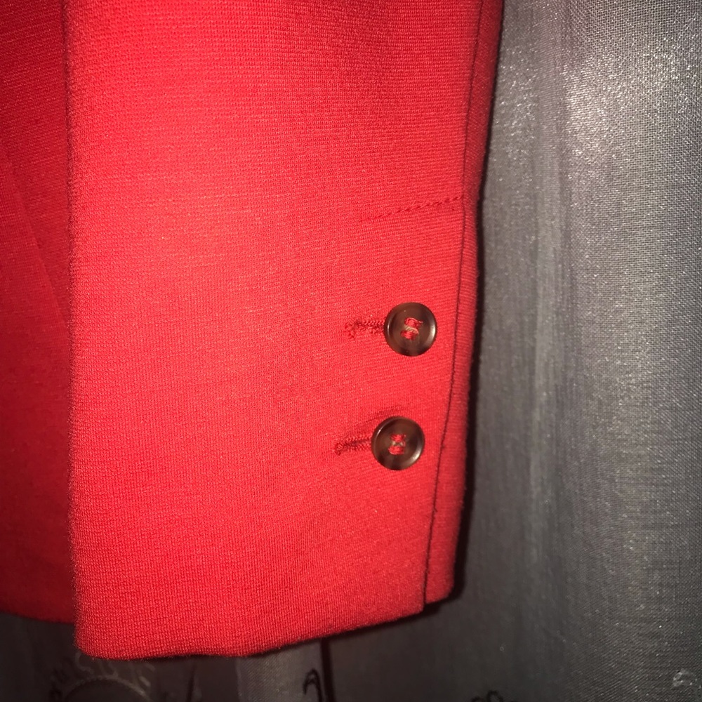 Blazer - Picture 7 of 8